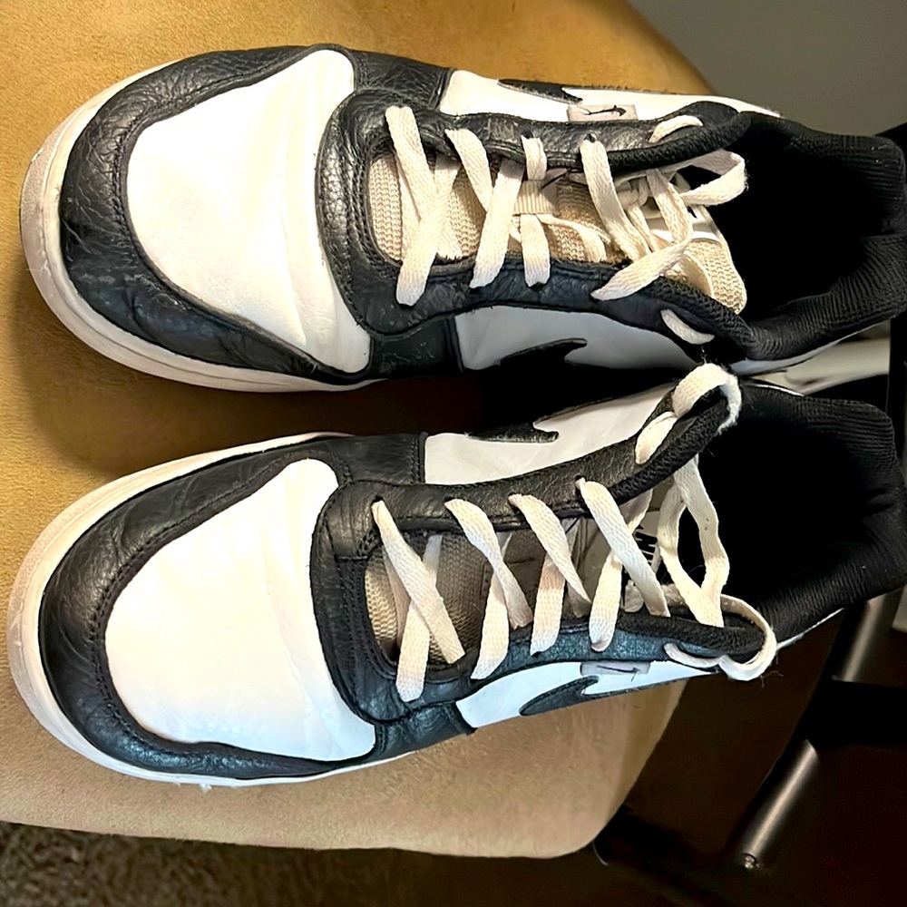 Nike shoes (regular)